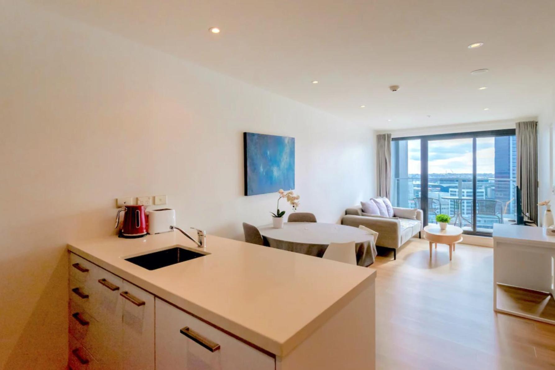 Skytower And City View 2 Bedroom Apartment On High Floor Auckland Eksteriør bilde