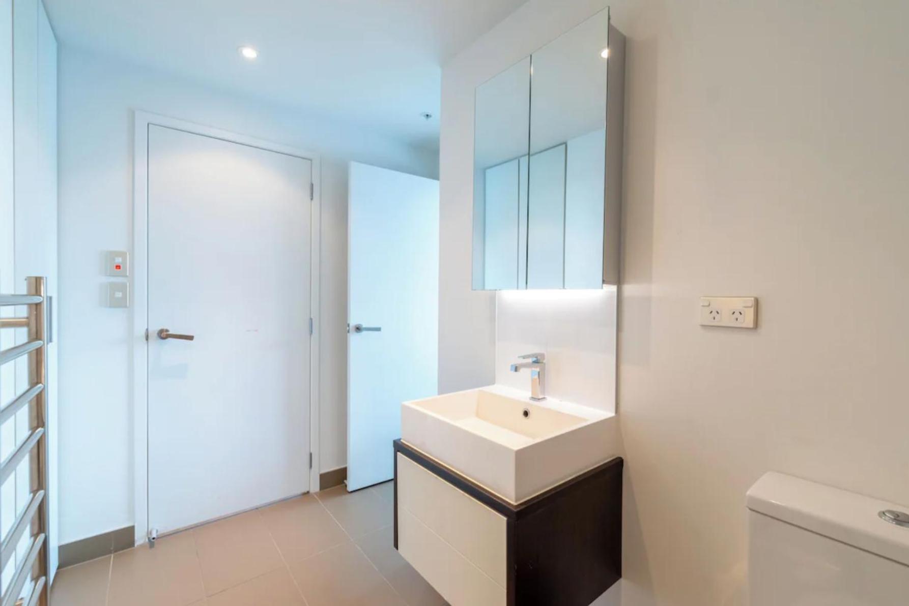 Skytower And City View 2 Bedroom Apartment On High Floor Auckland Eksteriør bilde