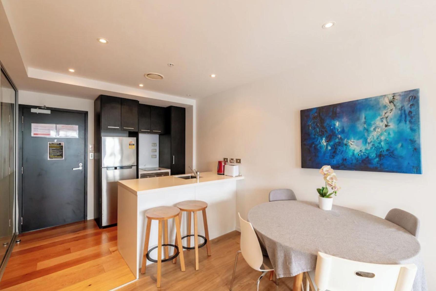 Skytower And City View 2 Bedroom Apartment On High Floor Auckland Eksteriør bilde