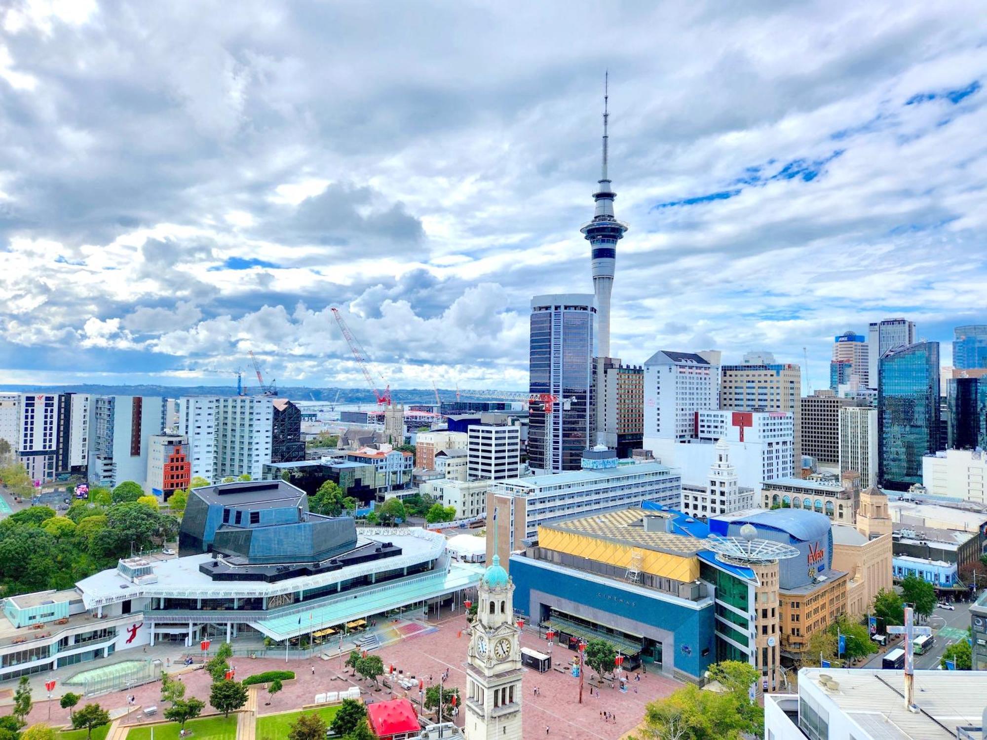 Skytower And City View 2 Bedroom Apartment On High Floor Auckland Eksteriør bilde